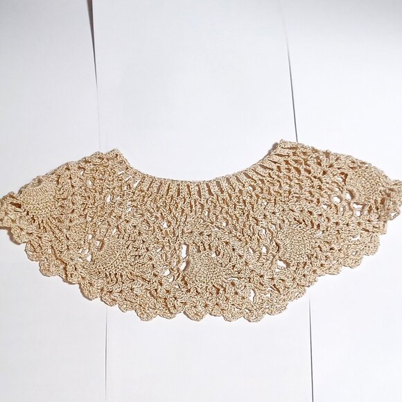 Boho Crochet Collar Cream with Gold - Picture 1 of 9